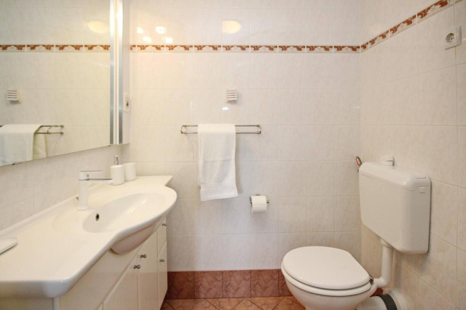 Apartments Silvija Cubranic Baška Buitenkant foto